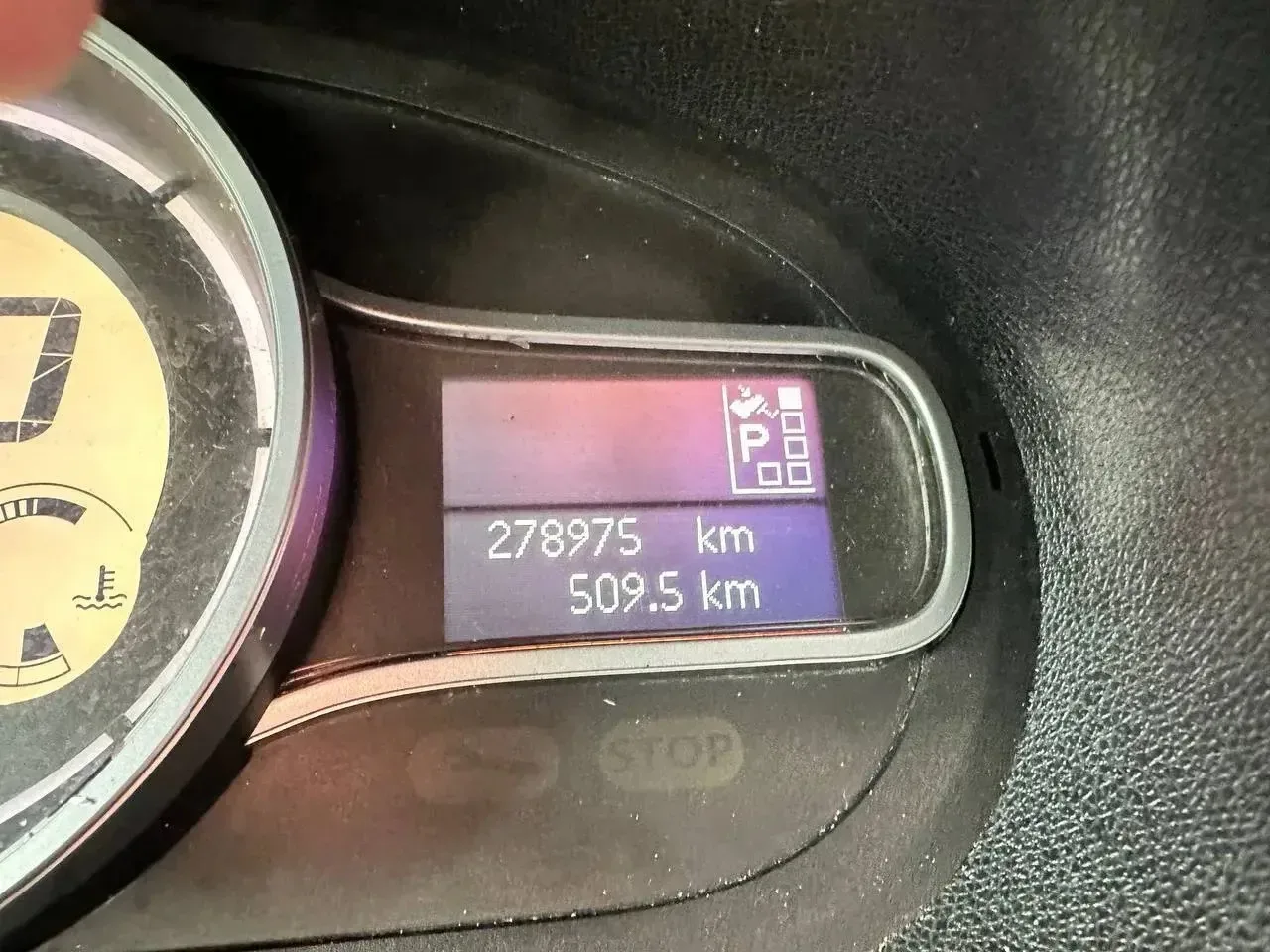 Renault Megane 1.5 дизель АМТ 2011 год  Универсал. Пробег -280 000 км. В хорошем состоянии, незначит