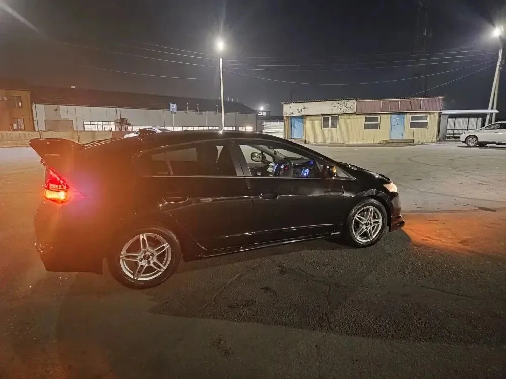 Автомобиль в ухоженом состоянии, шпатлевка отсутствует, толщиномера не боится. Перешитые дверные кар