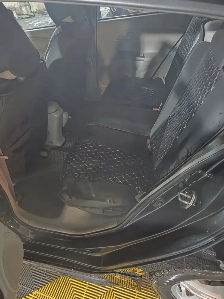 Автомобиль в ухоженом состоянии, шпатлевка отсутствует, толщиномера не боится. Перешитые дверные кар