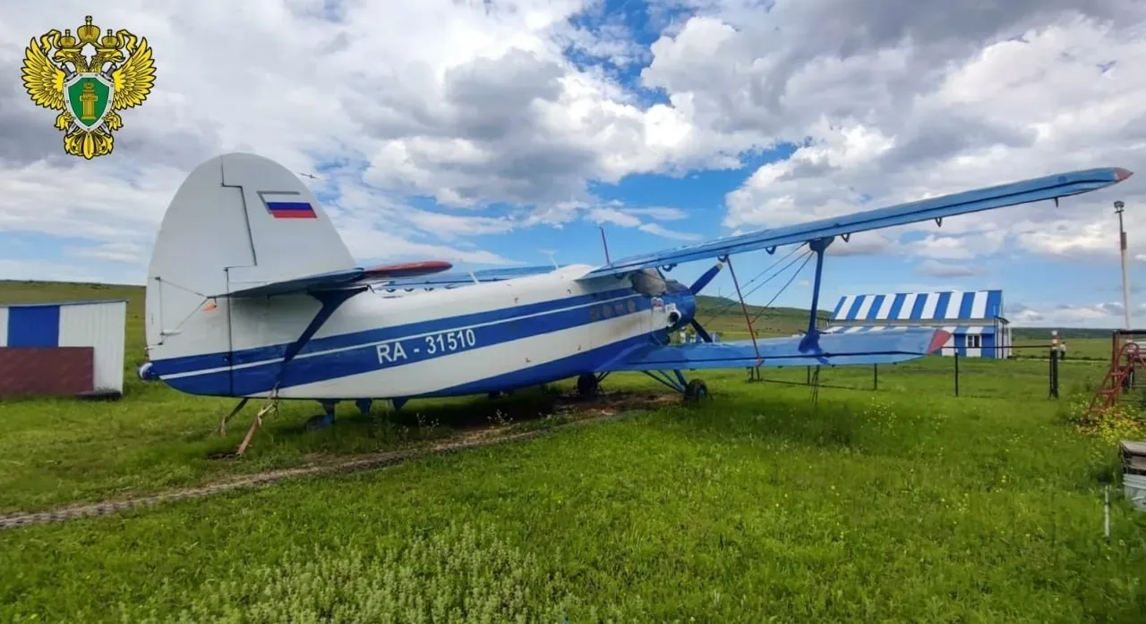 В Ставропольском крае тренировочный прыжок закончился гибелью парашютиста 🪂  Трагедия произошла в Шп