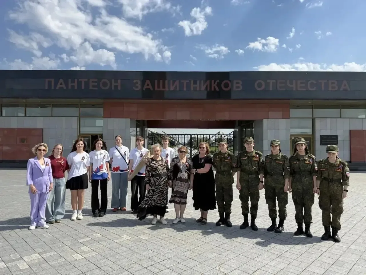 Федеральный военный мемориал «Пантеон защитников Отечества» 8 мая выдался очень важный, трогательный