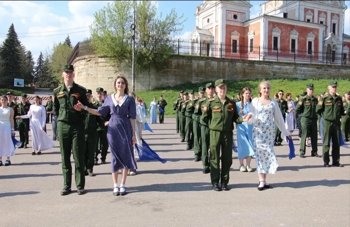Наши студенты — гордость Серпухова! В преддверии Дня Победы в Серпухове прошла уже традиционная патр