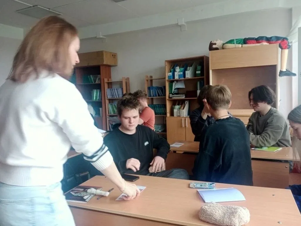 Антитеррористическая безопасность 12 мая в первом корпусе ГБПОУ МО "Серпуховский колледж" специалист