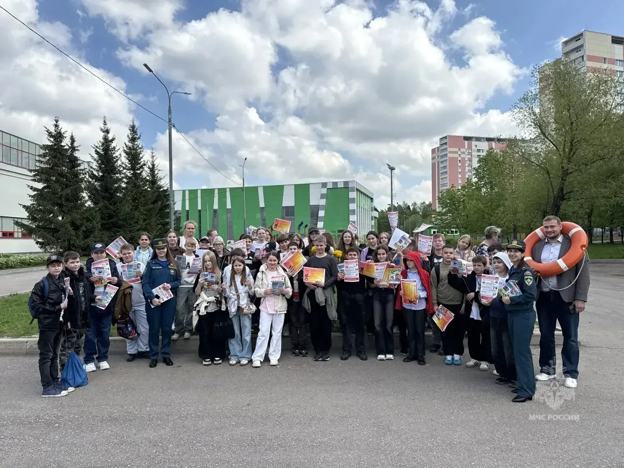 🔵Уроки безопасности провели сотрудники МЧС России в Зеленограде   Сотрудники Управления по ЗелАО ГУ 