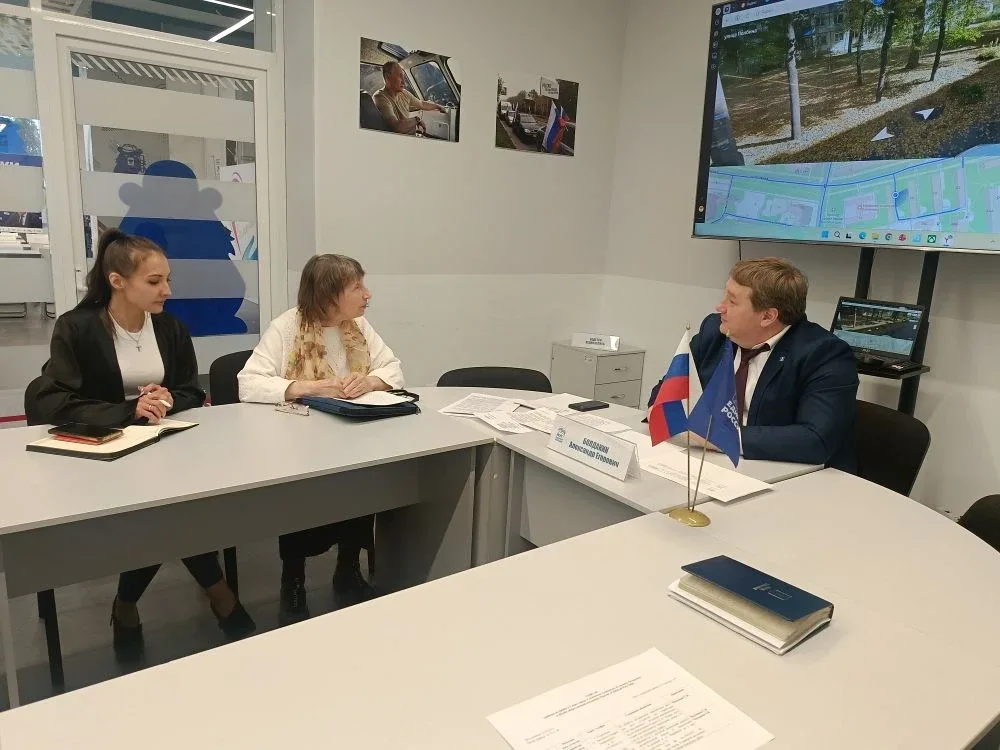 Провёл очередной приём граждан в штабе общественной поддержки   🔹Надежда Худякова от имени 300 жител