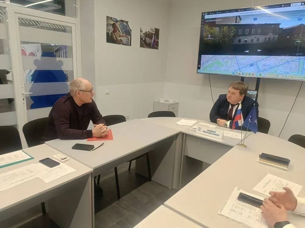 Провёл очередной приём граждан в штабе общественной поддержки   🔹Надежда Худякова от имени 300 жител