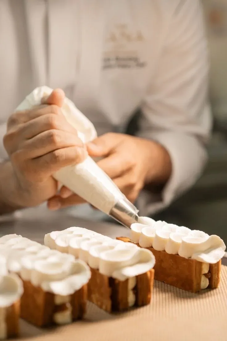 🧁 3 мая — День кондитера в России: праздник вкуса и высокой науки!  Сегодня мы поздравляем всех, кто