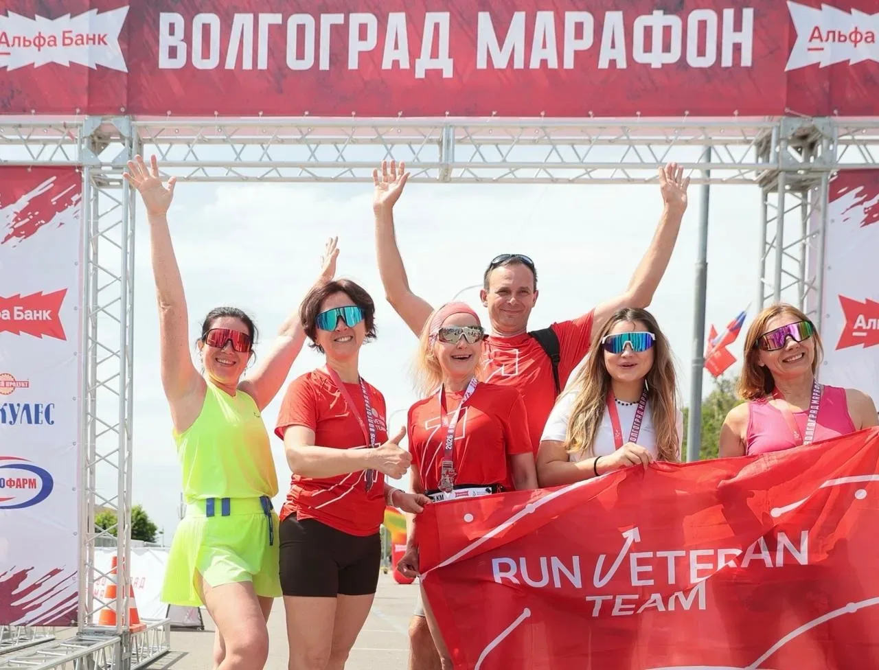 😎 Дождались тёплой теплой погоды, чтобы вдоволь побегать на самых разных стартах: по Садовому кольцу