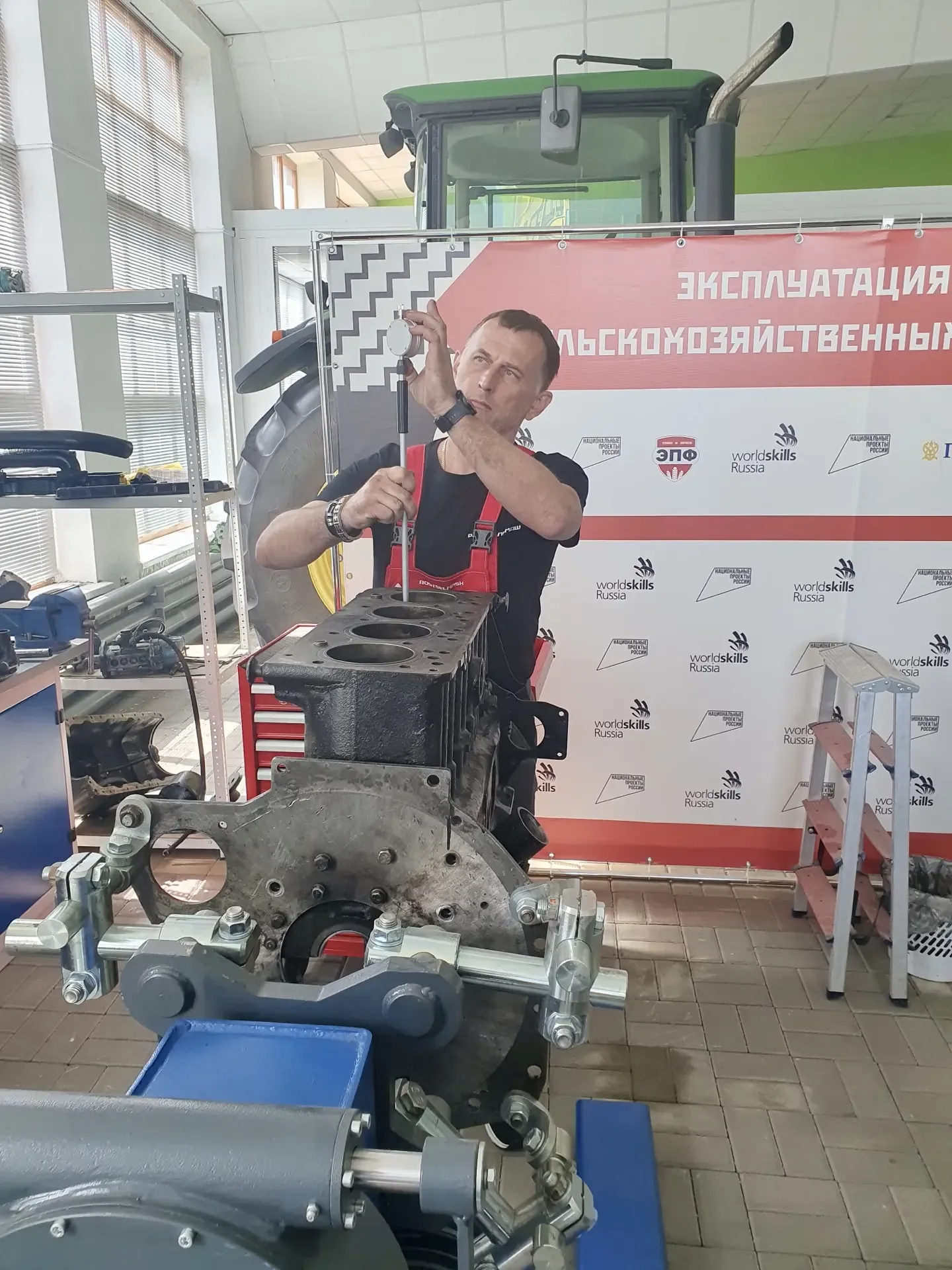 🚜 Эксперты АрхСиТ на страже профессионализма: региональный этап конкурса «Лучший по профессии»! ✨⚖️ 