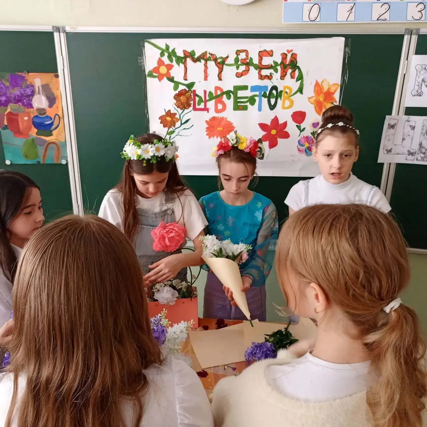В 4Д классе МБОУ "Школа №110" под руководством классного руководителя Мироновой И.В. прошло яркое и 