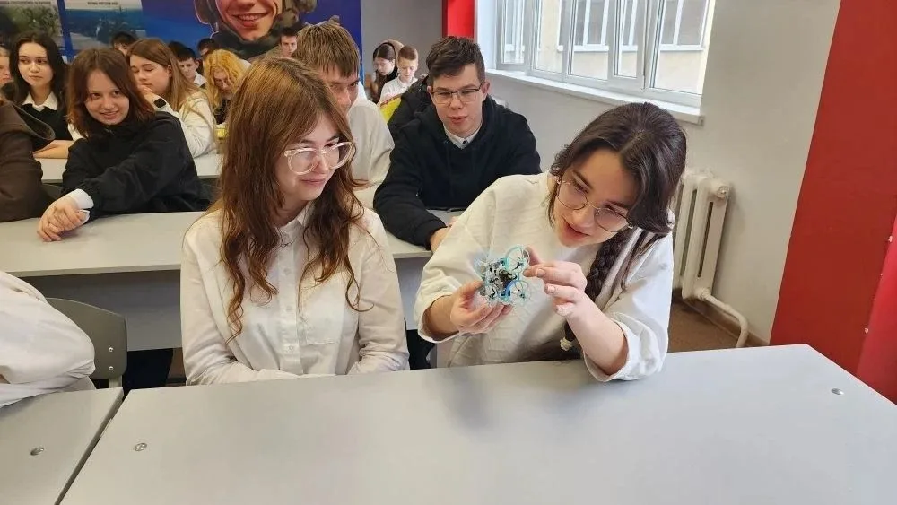 📢 Урок антитеррористической защищённости и БПЛА для 10‑х классов В нашей школе прошёл познавательный