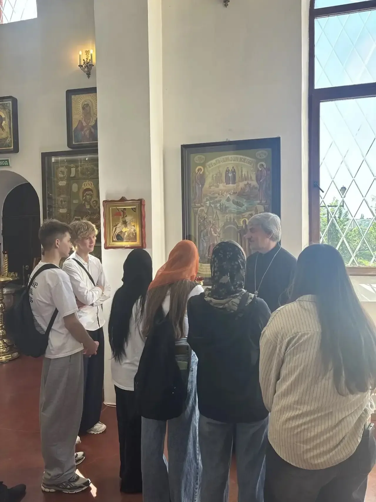 🌟 Перед стартом экзаменов: духовная поддержка и живая история  ⛪️ Сегодня, 21 мая, ученики МБОУ СОШ 
