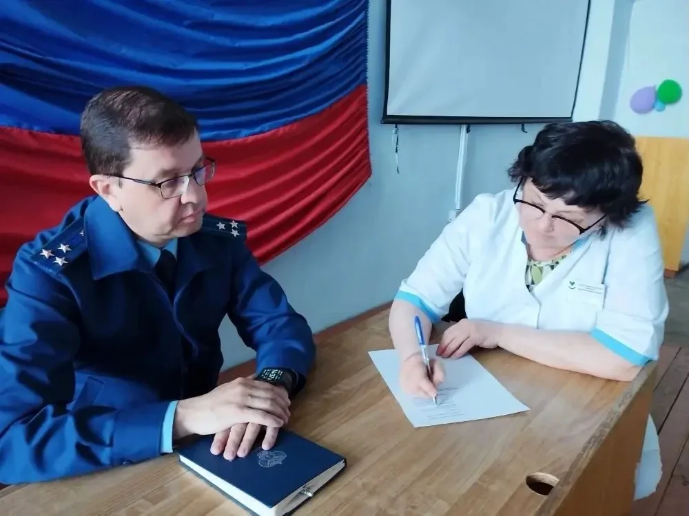 ❗️Прокурор Кетовского района Сергей Буторин  провел в ГБУ «Межрайонная больница № 3» выездной прием 