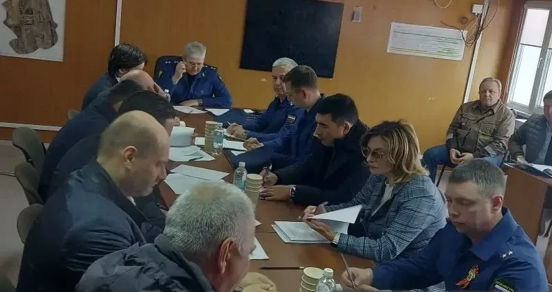 Под председательством прокурора Омской области Алексея Афанасьева проведено совещание на строительно