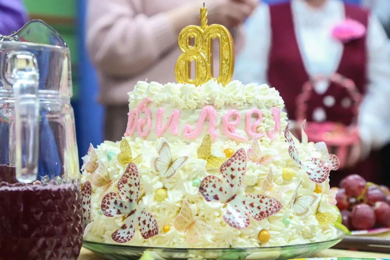 Богучанскому детскому саду «Сибирячок» — 80 лет!   Только представьте, скольким малышам распахнул дв