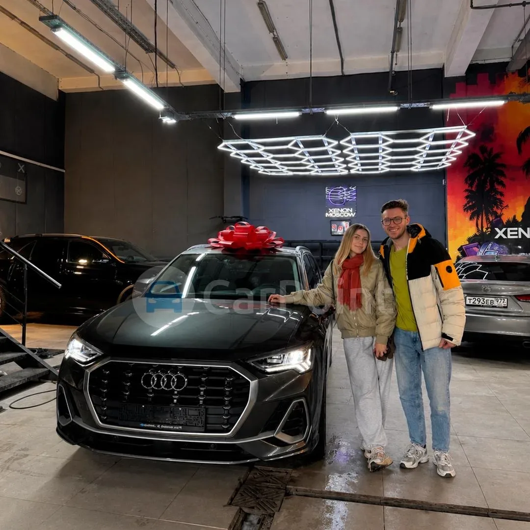 Довольные клиенты со своими новыми автомобилями 🥳  Выдали в Казани: два Nissan Qashqai, Audi A3L, Sk