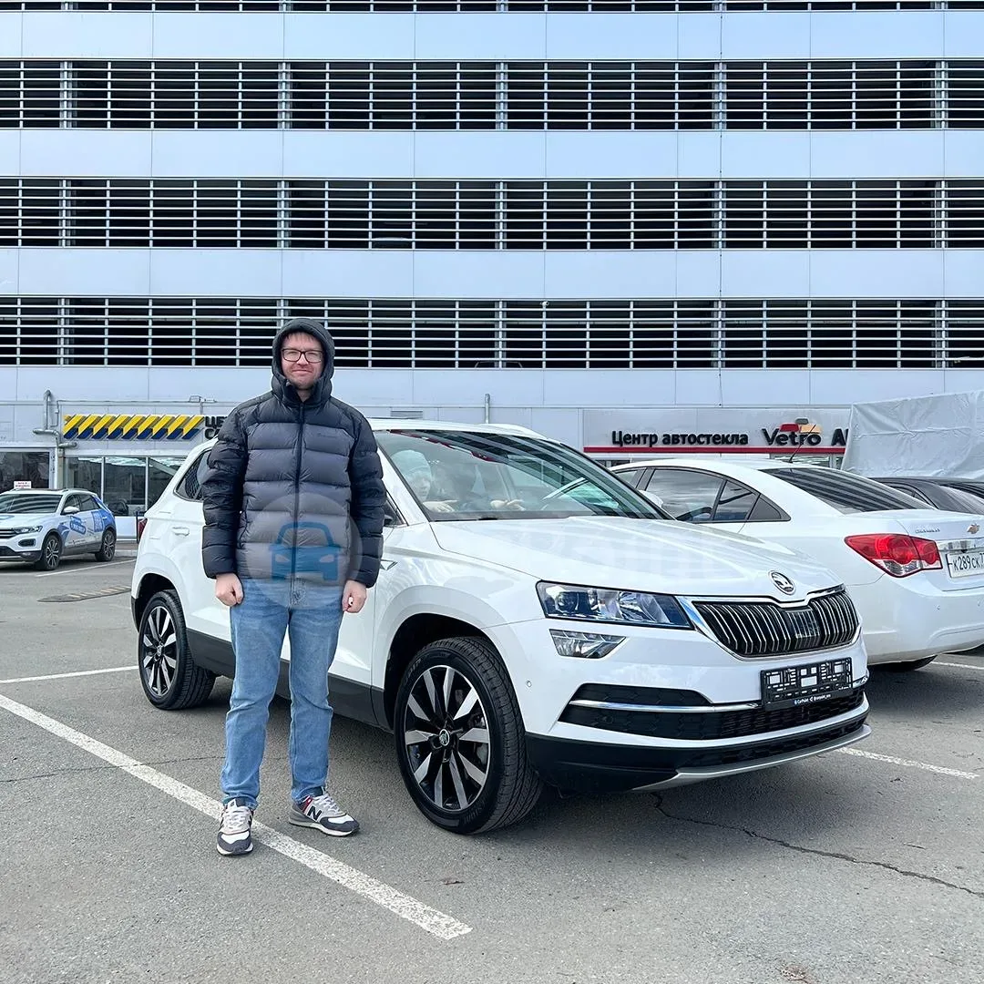 Довольные клиенты со своими новыми автомобилями 🥳  Выдали в Казани: два Nissan Qashqai, Audi A3L, Sk