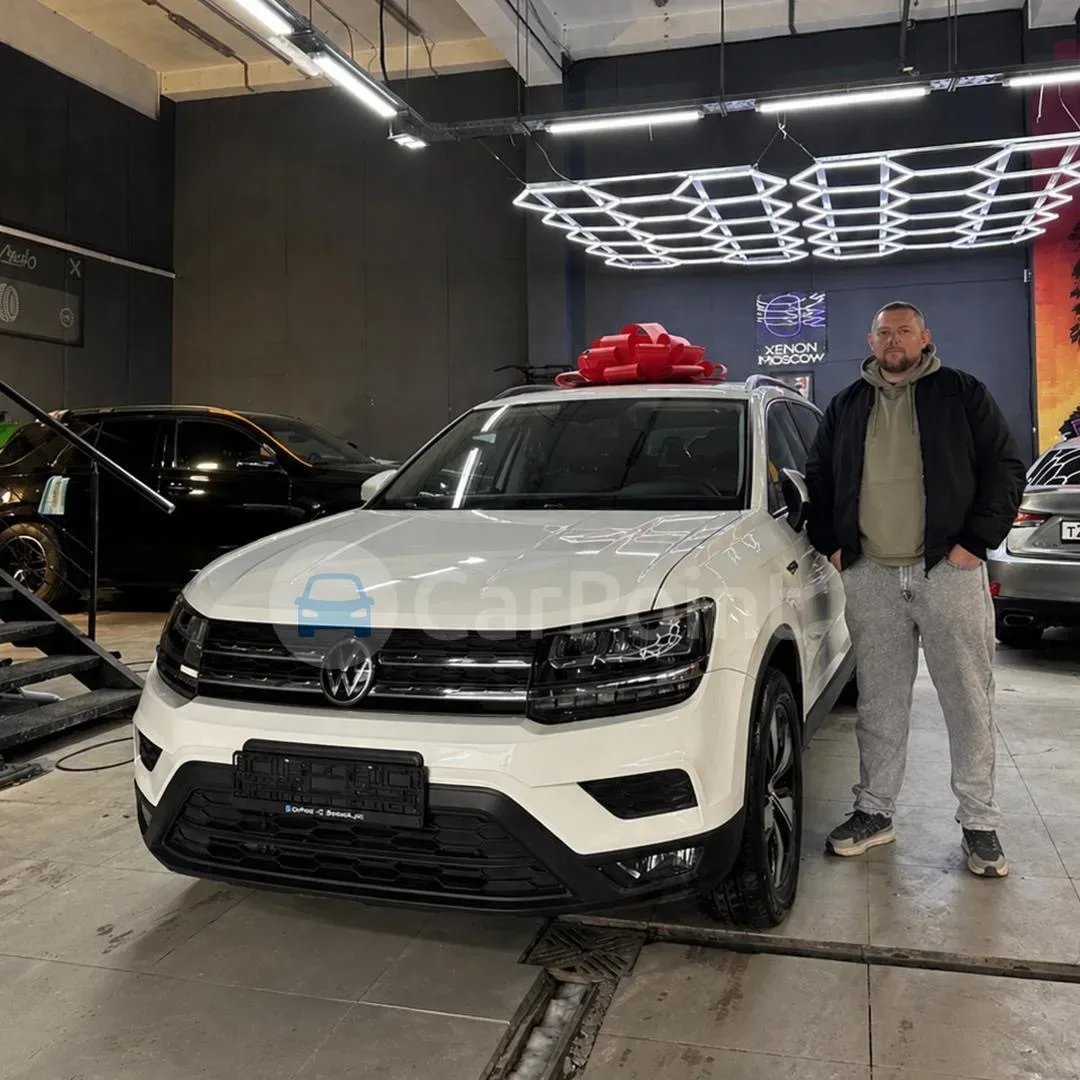 Довольные клиенты со своими новыми автомобилями 🥳  Выдали в Казани: два Nissan Qashqai, Audi A3L, Sk