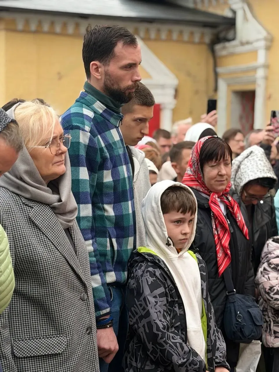 Пасхальная радость: крестный ход в Неделю о самаряныне с молитвой