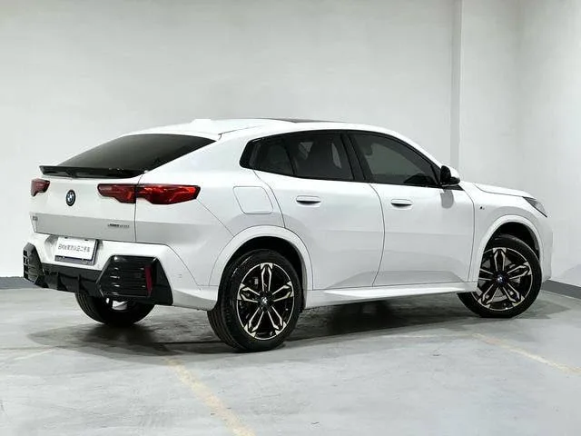 АВТОМОБИЛЬ В ПРОДАЖЕ❗️  🇨🇳BMW X2 2024 ГОДА🇨🇳  ● ОБЪЁМ: 1998 cc ● МОЩНОСТЬ: 204 л.с.  ● ТОПЛИВО: Бенз