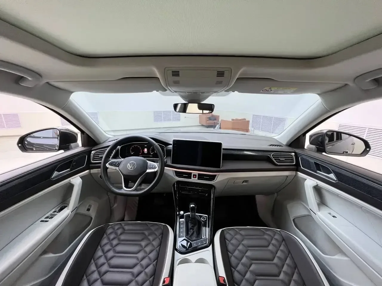 АВТОМОБИЛЬ В ПРОДАЖЕ❗️  🇨🇳VOLKSWAGEN TAYRON 2022 ГОДА🇨🇳  ● ОБЪЁМ: 1395 cc ● МОЩНОСТЬ: 150 л.с.  ● ТО