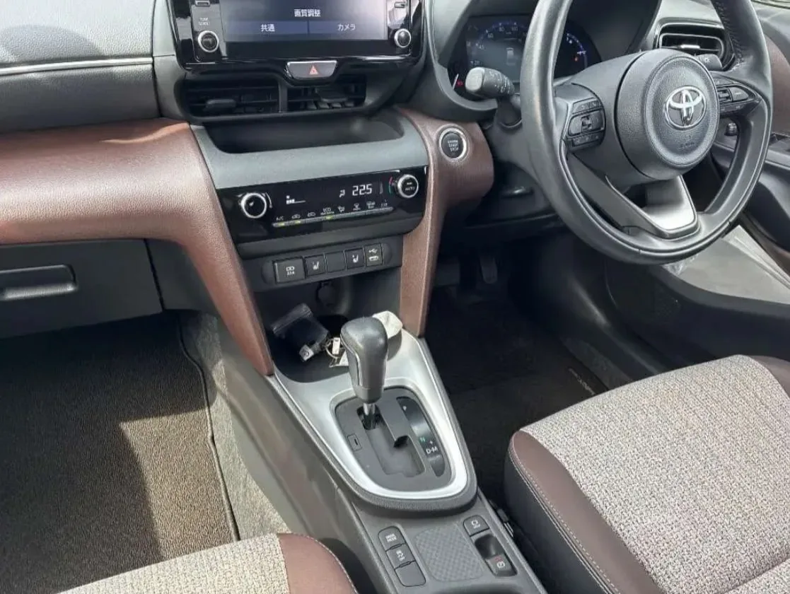 🇯🇵TOYOTA YARIS CROSS 2020 ГОДА  ● ОБЬЁМ: 1490 cc ● МОЩНОСТЬ: 120 л.с.  ● ТОПЛИВО: Бензин ● ПРИВОД: П