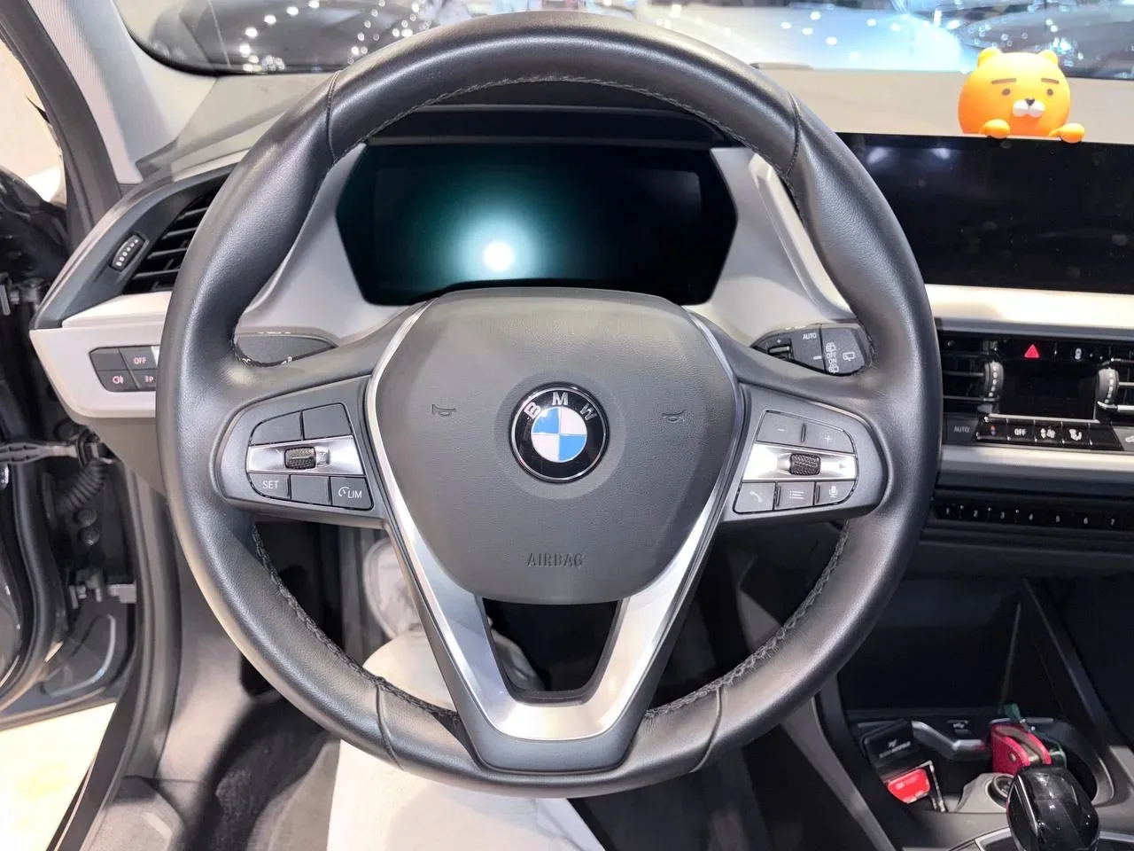 Автомобиль в ПРОДАЖЕ😍😍😍   ВИДЕООБЗОР прилагаю сразу🫡  BMW 1-Series❤️ ❤️❤️  84 тыс пробег❤️❤️❤️ 2020 