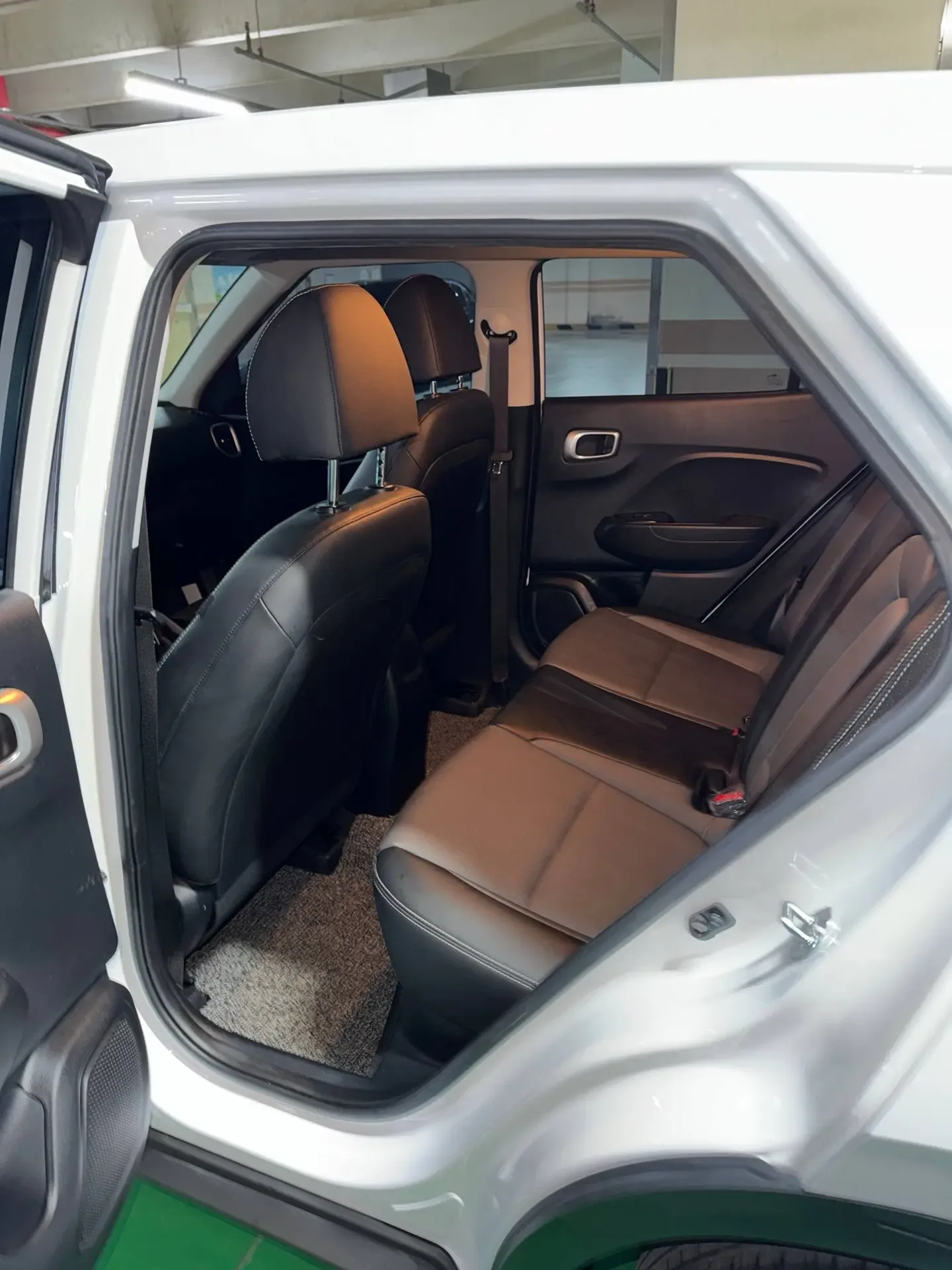 Автомобиль в ПРОДАЖЕ😍😍😍  В ИДЕАЛЕ😎😎😎   ВИДЕООБЗОР прилагаю сразу🫡  Hyundai Venue❤️ ❤️❤️  22 тыс проб