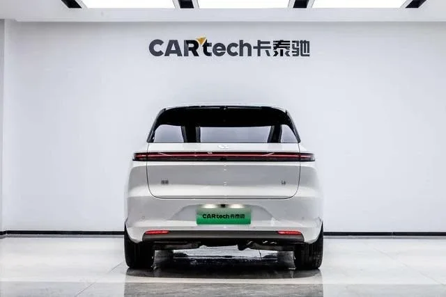 АВТОМОБИЛЬ В ПРОДАЖЕ❗️  🇨🇳LI L6 2025 ГОДА🇨🇳  ● ОБЪЁМ: 1496 cc ● МОЩНОСТЬ: 182 л.с.  ● ТОПЛИВО: Бензи