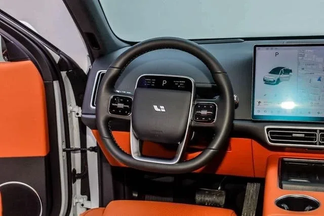 АВТОМОБИЛЬ В ПРОДАЖЕ❗️  🇨🇳LI L6 2025 ГОДА🇨🇳  ● ОБЪЁМ: 1496 cc ● МОЩНОСТЬ: 182 л.с.  ● ТОПЛИВО: Бензи