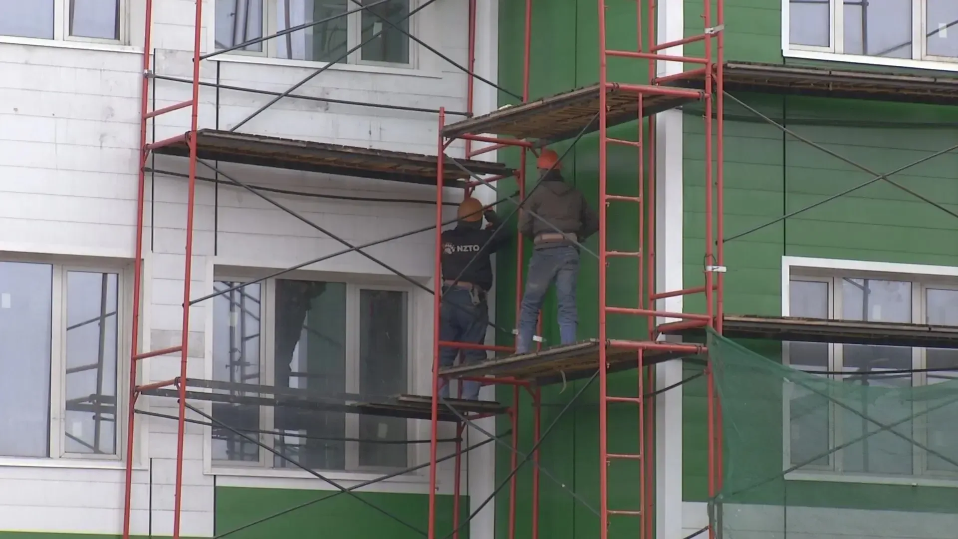 Продолжается строительство поликлиники в районе Красного Камня.   Новое медучреждение площадью больш