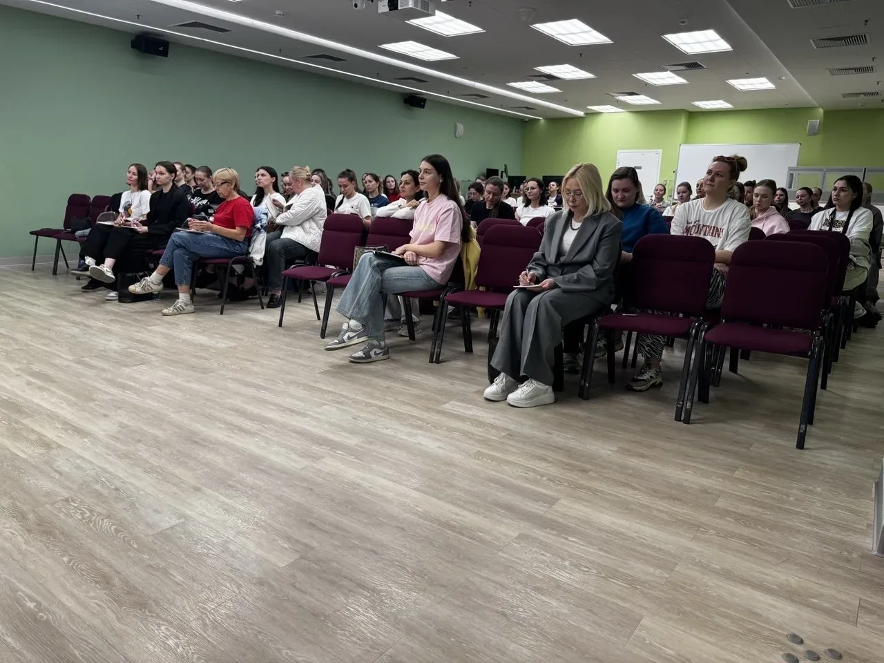 5-6 мая в Москве во Дворце Ирины Винер состоялся региональный семинар повышения квалификации судей п