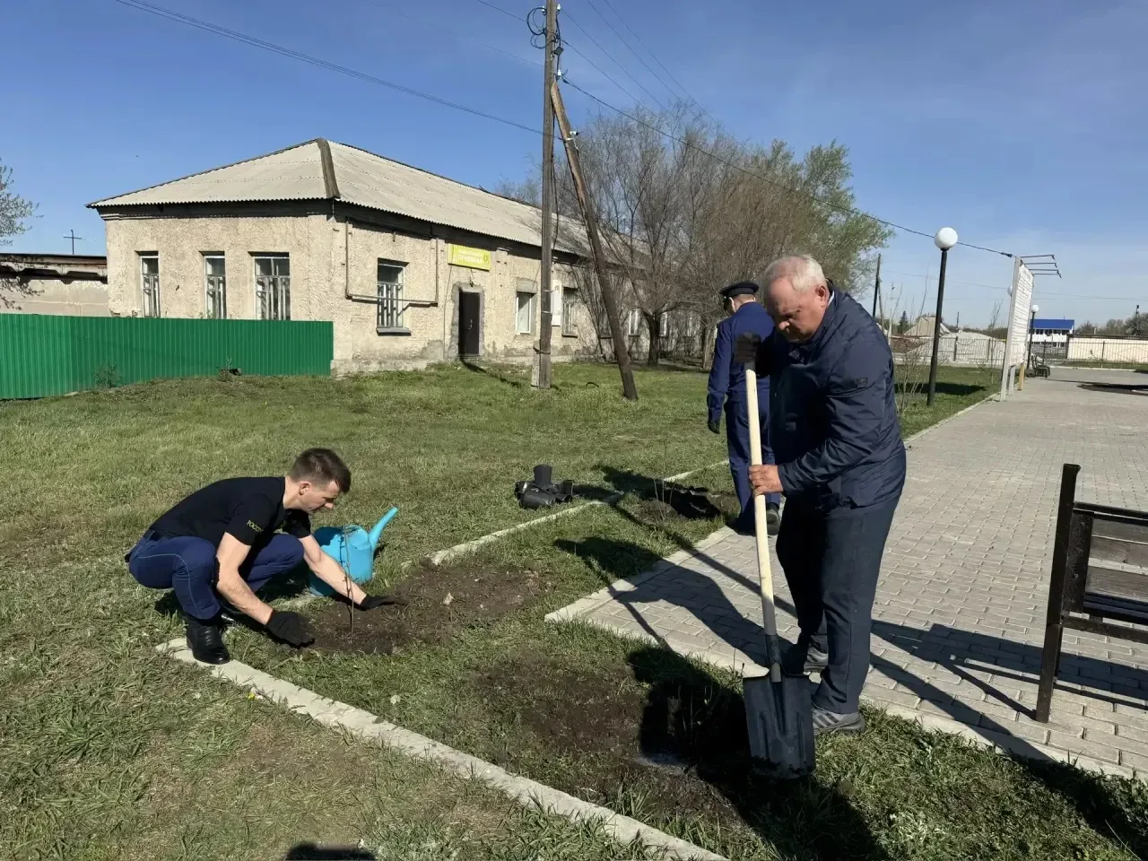📍Прокуратурой Купинского района в день Праздника Весны и Труда с трудовым отрядом подростков МБОУ «Л