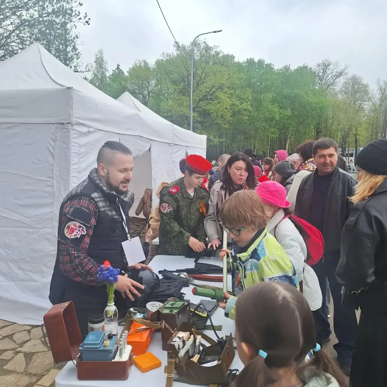 9 мая, Юнармейцы Лесногородской СОШ, Старогородковской СОШ, Жаворонковской СОШ приняли участие в мер