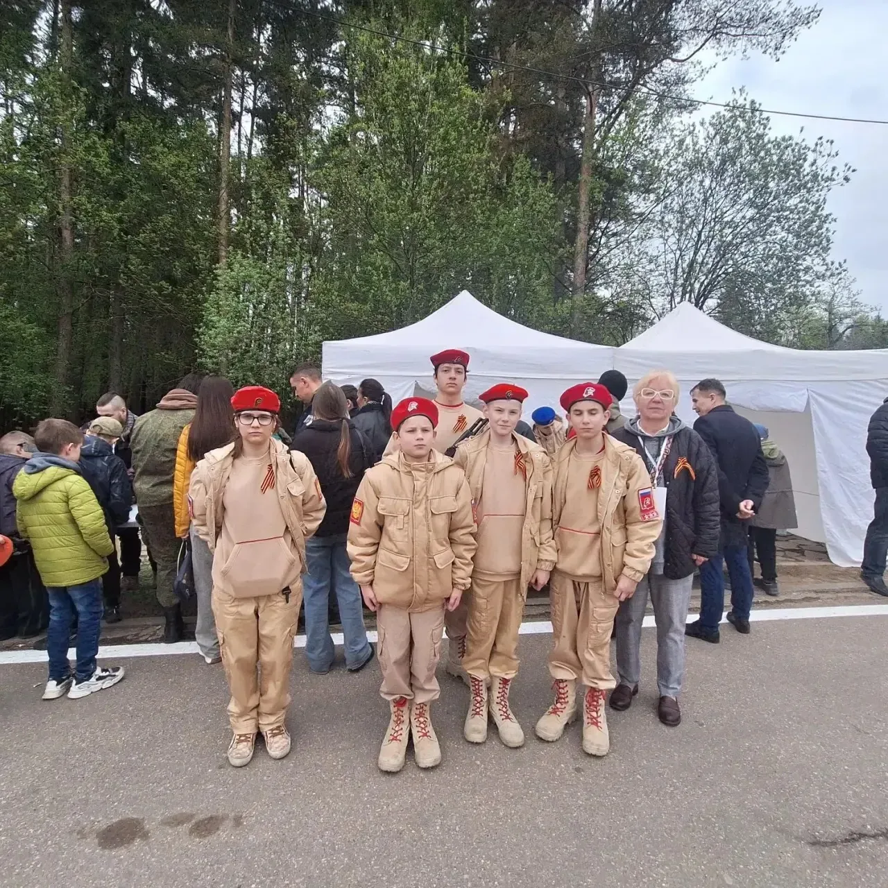 9 мая, Юнармейцы Лесногородской СОШ, Старогородковской СОШ, Жаворонковской СОШ приняли участие в мер
