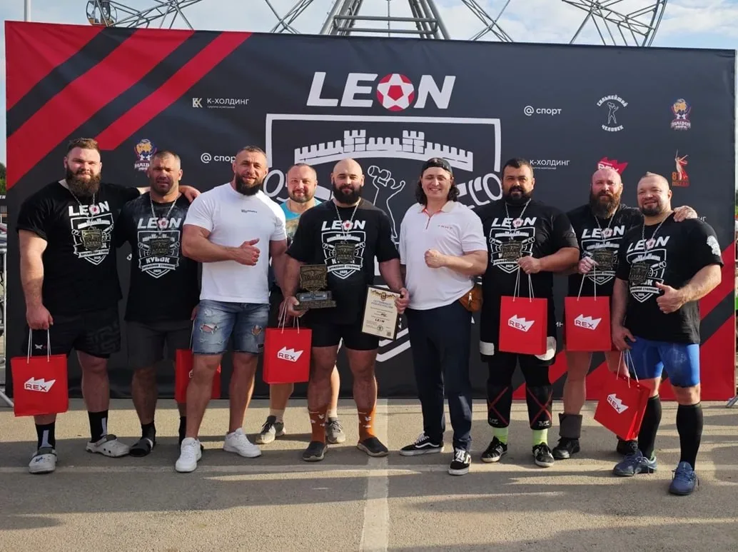 Белгородец Давид Шамей установил мировой рекорд на соревнованиях в Туле 🏆  На этапе «Сильнейшая наци