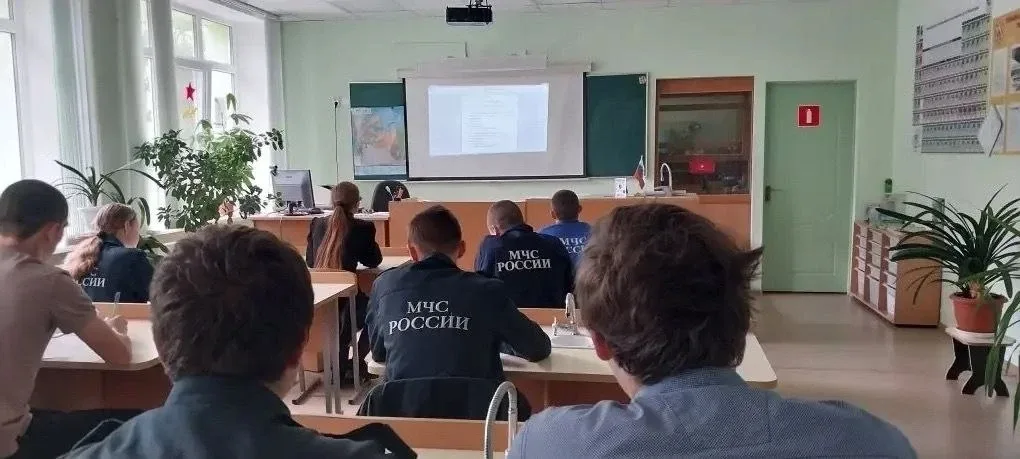 🌲 На базе губкинских школьных лесничеств прошёл отборочный этап лесной олимпиады. Участвовали ребята