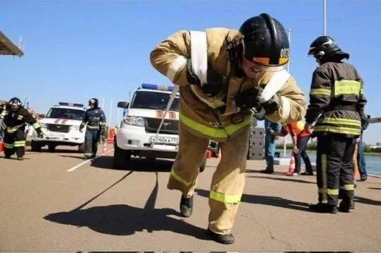 В День пожарной охраны о донорах-пожарных   ❤️‍🔥 Спасать чужие жизни и бороться с огнем — почетная, 