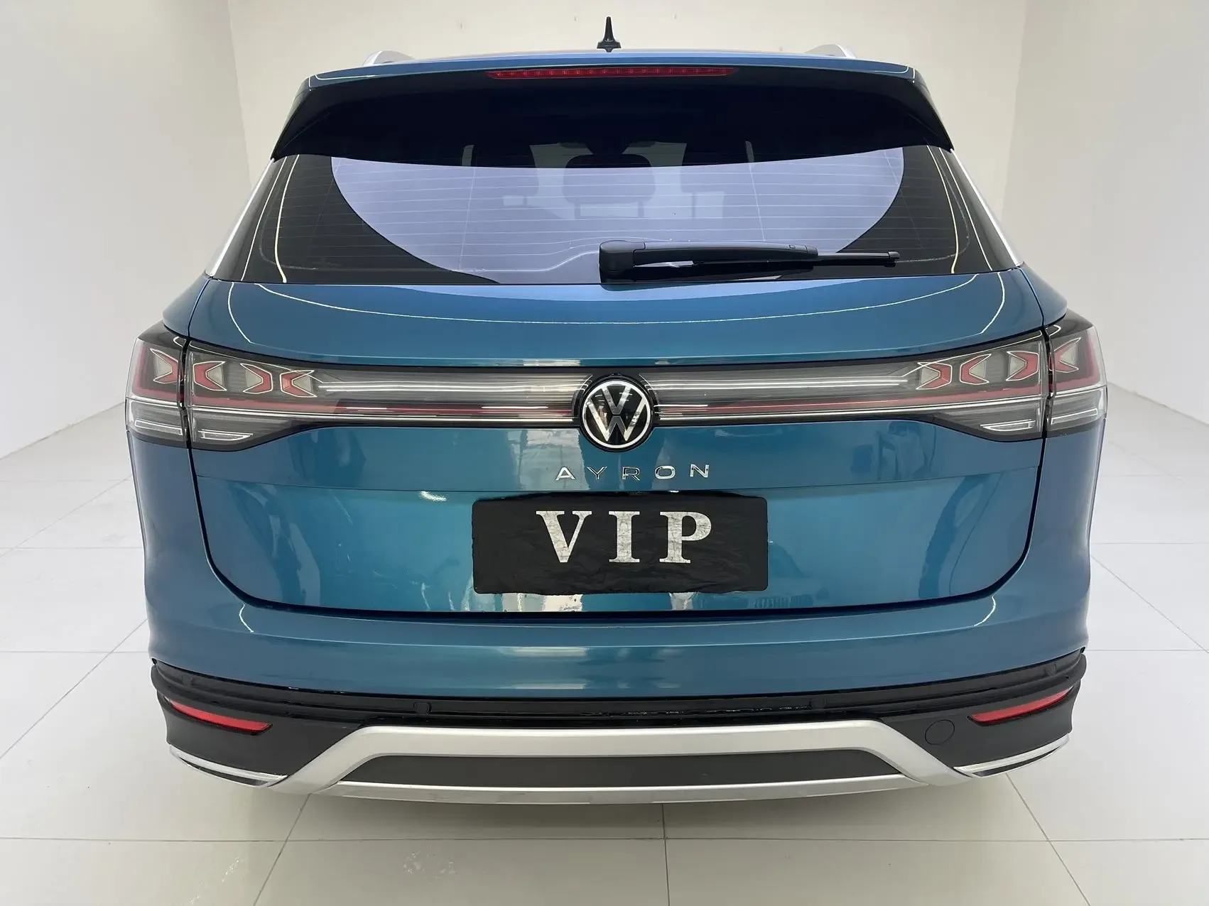 ДОСТУПЕН К ПРИОБРЕТЕНИЮ!  В НАЛИЧИИ Г. ХАРБИН! БЫСТРАЯ ДОСТАВКА!!!!  VOLKSWAGEN TAYRON РЕСТАЙЛИНГ! 2