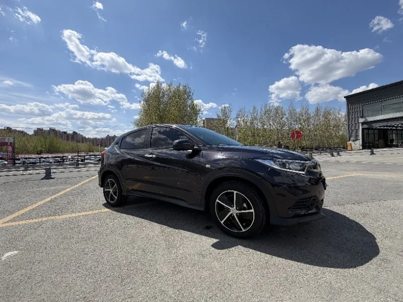 ДОСТУПЕН К ПРИОБРЕТЕНИЮ!   HONDA VEZEL 2021 .в.  ‼️Цена:  1.595.000  👥 2WD 🛠 Заводской окрас кузова 