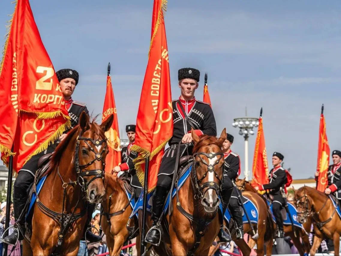 🏇 Конные церемониалы Кремлёвской школы верховой езды на ВДНХ  🗓 до сентября 2026, по воскресеньям, 1