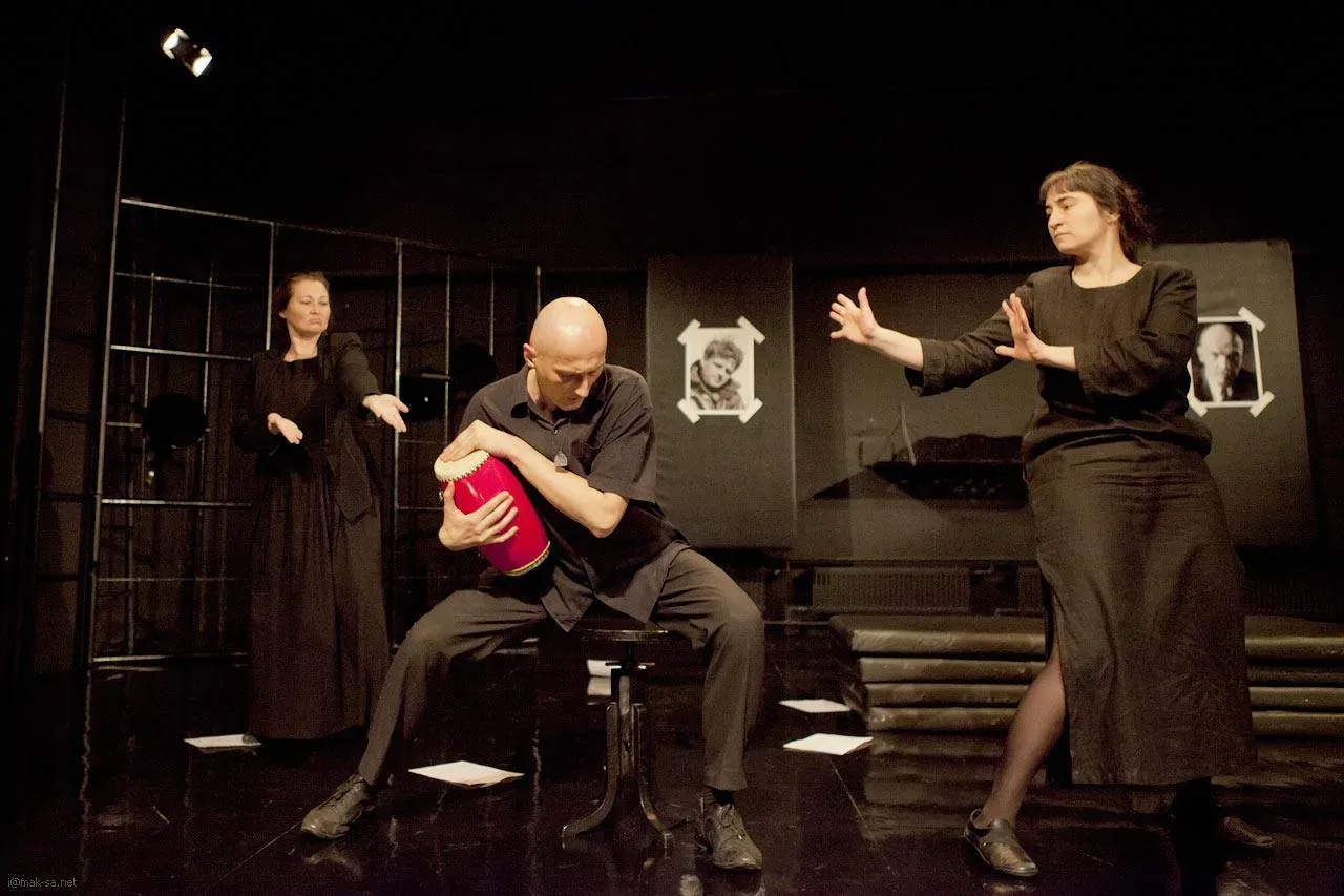 🎭 Бесплатные спектакли в театре на Патриарших  🗓 май–июнь  🎭 «Кто слышит пролитую кровь»: 16 мая в 1