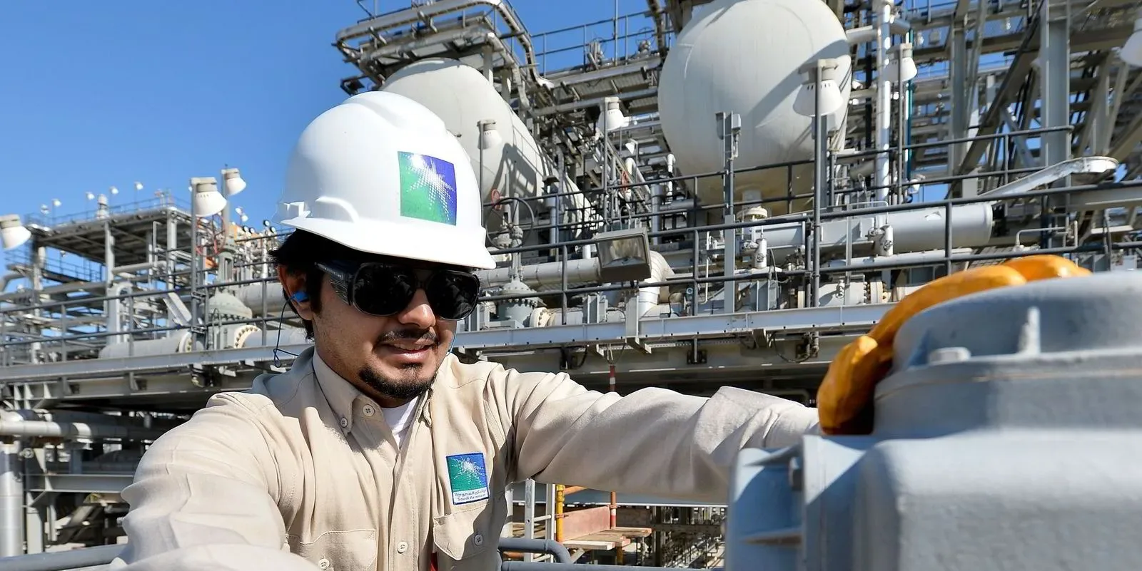 Saudi Aramco ищет возможность выручить $10 млрд за счет недвижимости  Нефтяной гигант Saudi Aramco р