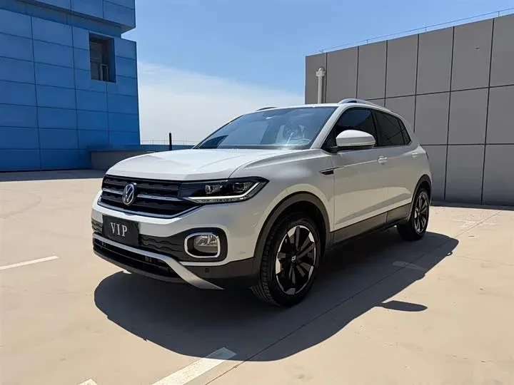 🇨🇳🤝Так же получили из Китая два предложения на кроссовер Volkswagen Tacqua, предлагаем ознакомиться: