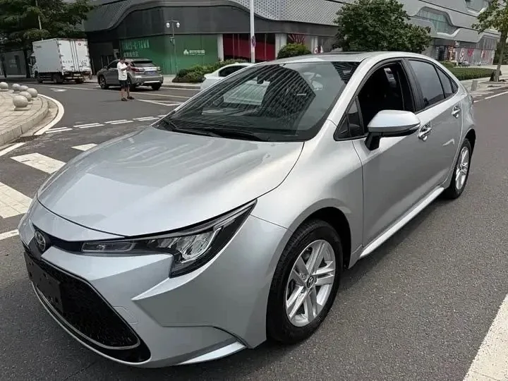 Друзья, всем отличных выходных 👋👋  🇨🇳Делимся вариантом на Toyota Levin из Китая  Седан для китайског