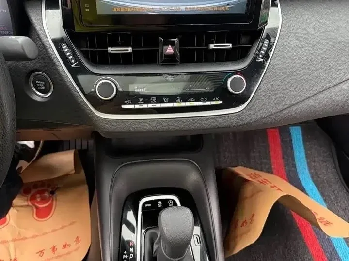 Друзья, всем отличных выходных 👋👋  🇨🇳Делимся вариантом на Toyota Levin из Китая  Седан для китайског