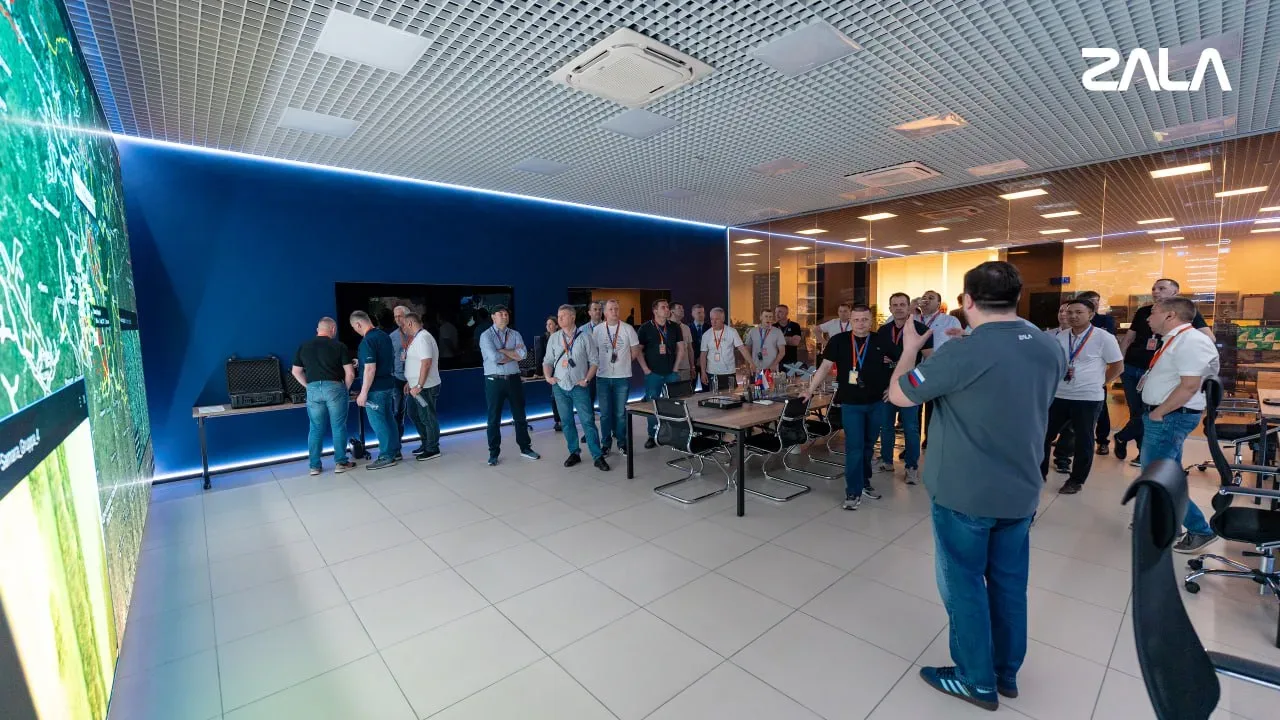 Представители «Газпрома» ознакомились с опытом ZALA в цифровом мониторинге инфраструктуры  Представи