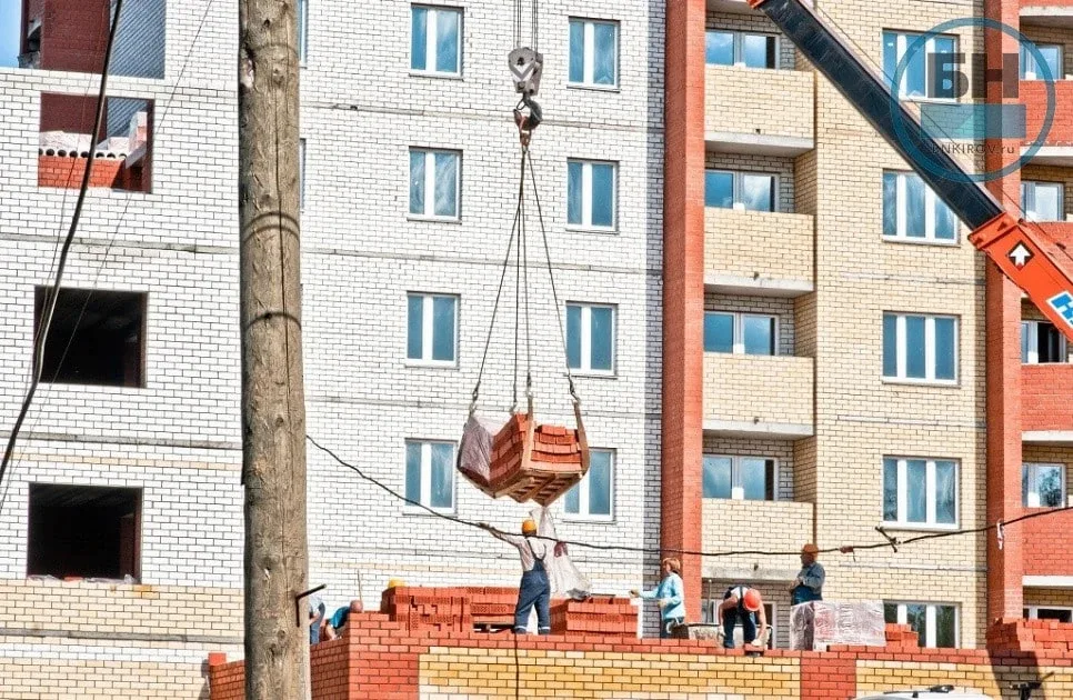 При текущем темпе продаж запасы новостроек Кирова раскупят за 1,7 года.  По итогам I квартала 2026 г