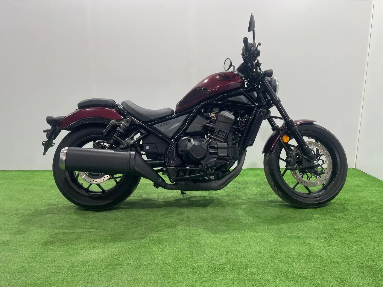 HONDA REBEL 1100DCT в наличии во Владивостоке  Характеристики:  - 2021 год - объем 1100 см3 - Аукцио