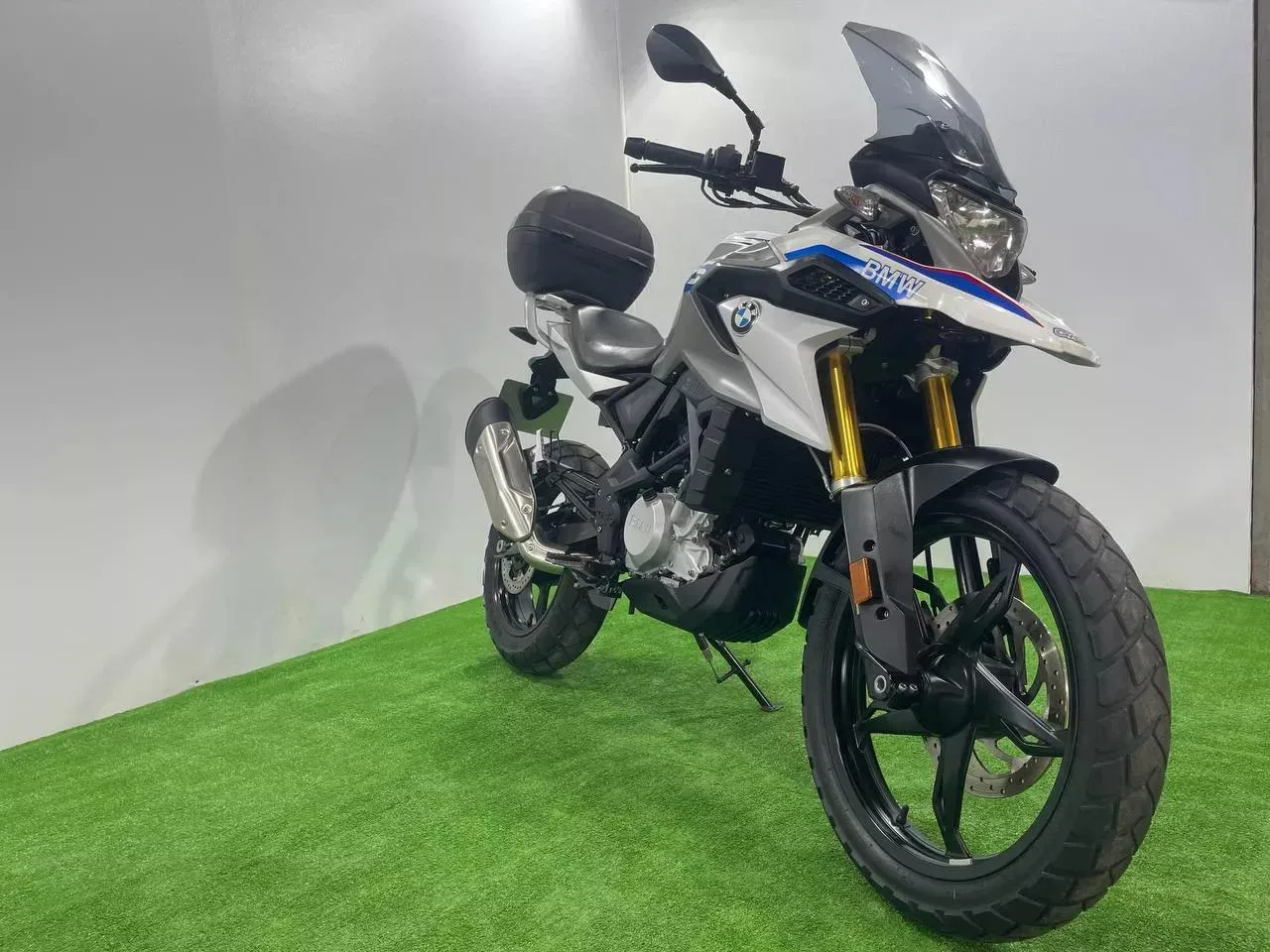 BMW G310GS в наличии во Владивостоке  Характеристики:  - 2018 год - объем 313 см3 - Аукцион AUCNET -